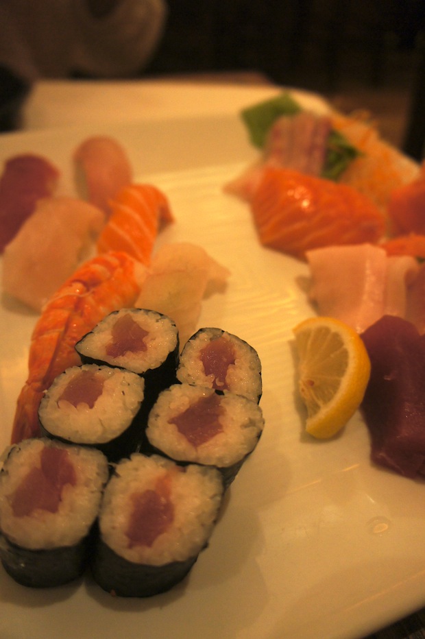 Sushi Sashimi Combo: (5pc Sushi, 9pc Sashimi, California Roll)   23