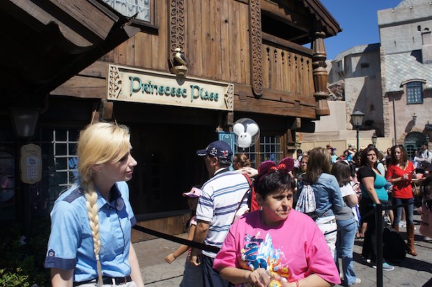 The entrance to the Character Meet and Greet with Anna and Elsa