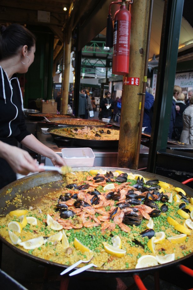 Freshly cooked paella of all sorts of flavors from Thai panang to traditional