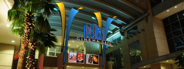 Photo_of_Plaza_Cinema_Cafe