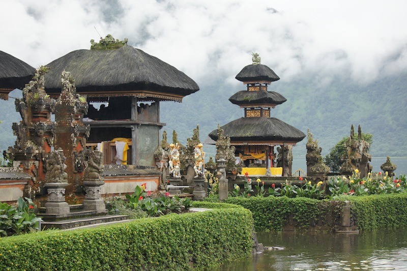 TastyChomps.com presents A Mini-Travel Guide to Bali, The Island of the Gods – Part 1/3