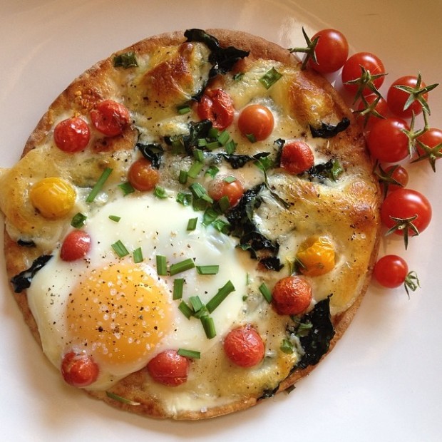 @natelibrarian Garden Pizza topped with egg - the WINNER