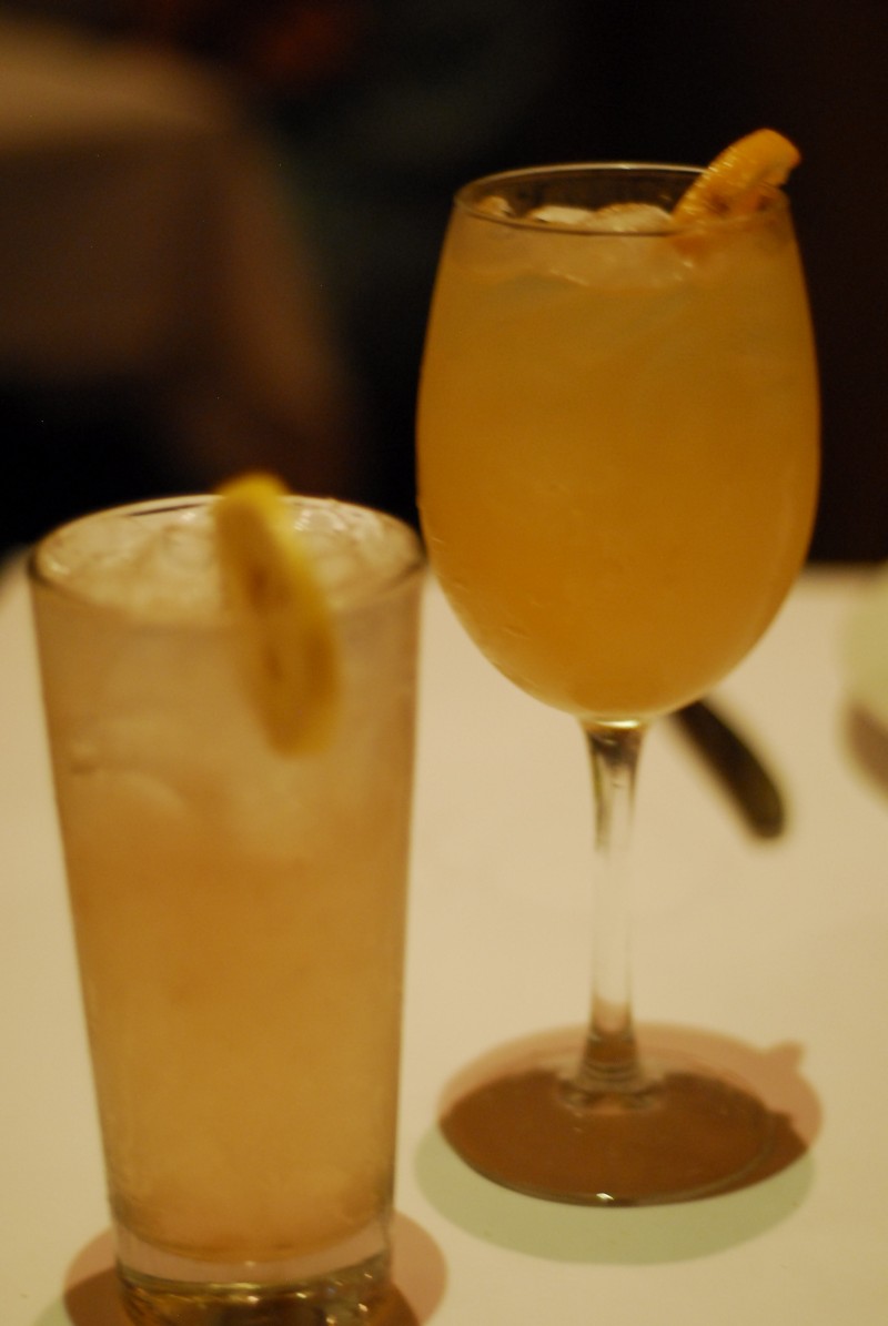 Mango Grigio (right)