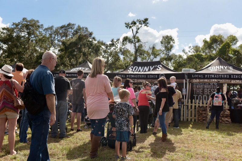 Showdown Crowd