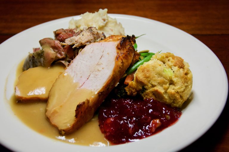 Exclusive Thanksgiving Dinner at Bahama Breeze Island Grille