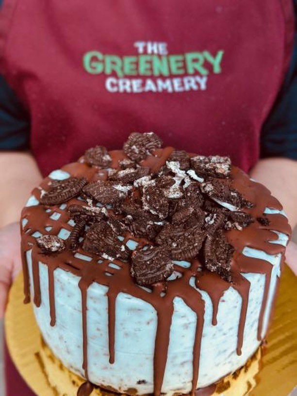 Greenery Creamery Debuts Ice Cream Cake for Nerd Nite 6 Year Anniversary