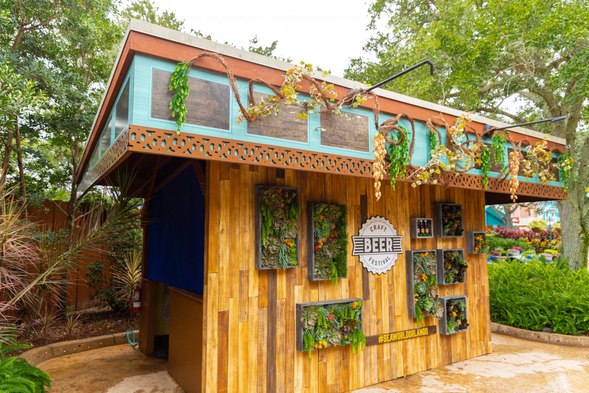 12 MustTry Dishes at SeaWorld Orlando’s Craft Beer Festival 2020