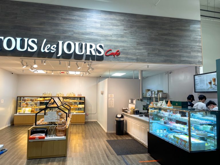 First Look: Tous Les Jours Bakery at Lotte Market in West Orlando