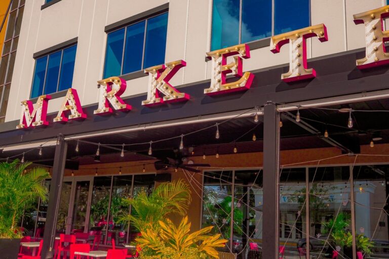 Fall Foodie Happenings at Avalon Park in East Orlando, including Marketplace at Avalon Park