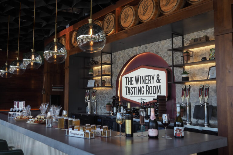 New – The Winery and Tasting Room by Brewlando Now Open at Orlando’s Icon Park